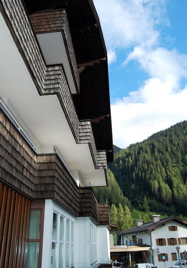 Langley Hotel Rendlhof Sankt Anton am Arlberg Exterior photo